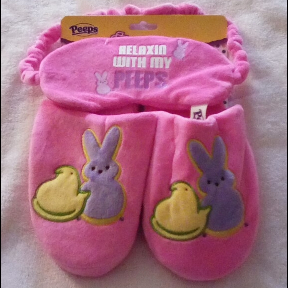 PEEPS SLIPPERS SIZE 13-1 AND FACE MASK! NEW!